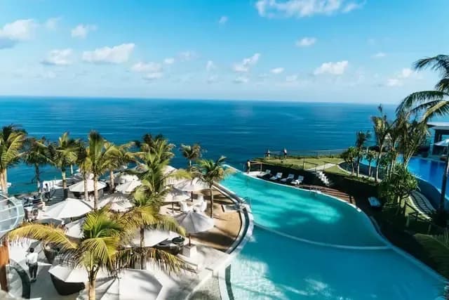Clifftop pool over the Arabian Sea